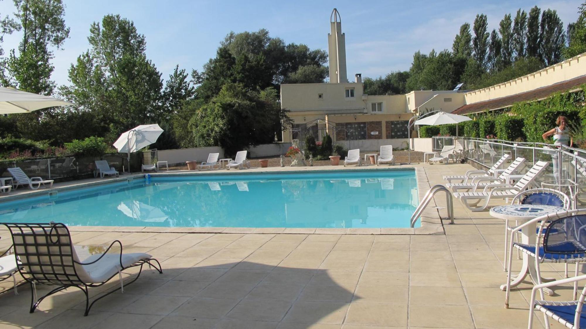 Hotel Acostel Meaux Exterior photo