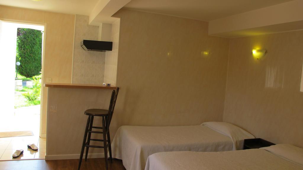 Hotel Acostel Meaux Room photo