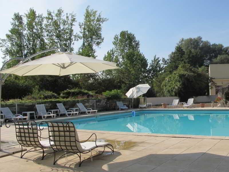 Hotel Acostel Meaux Exterior photo